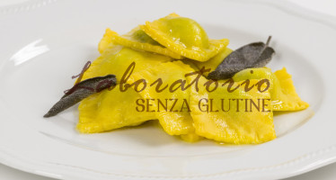 Ravioli burro e salvia